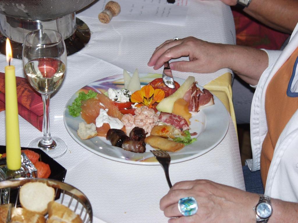Storchen Hellas Gasthof 3*